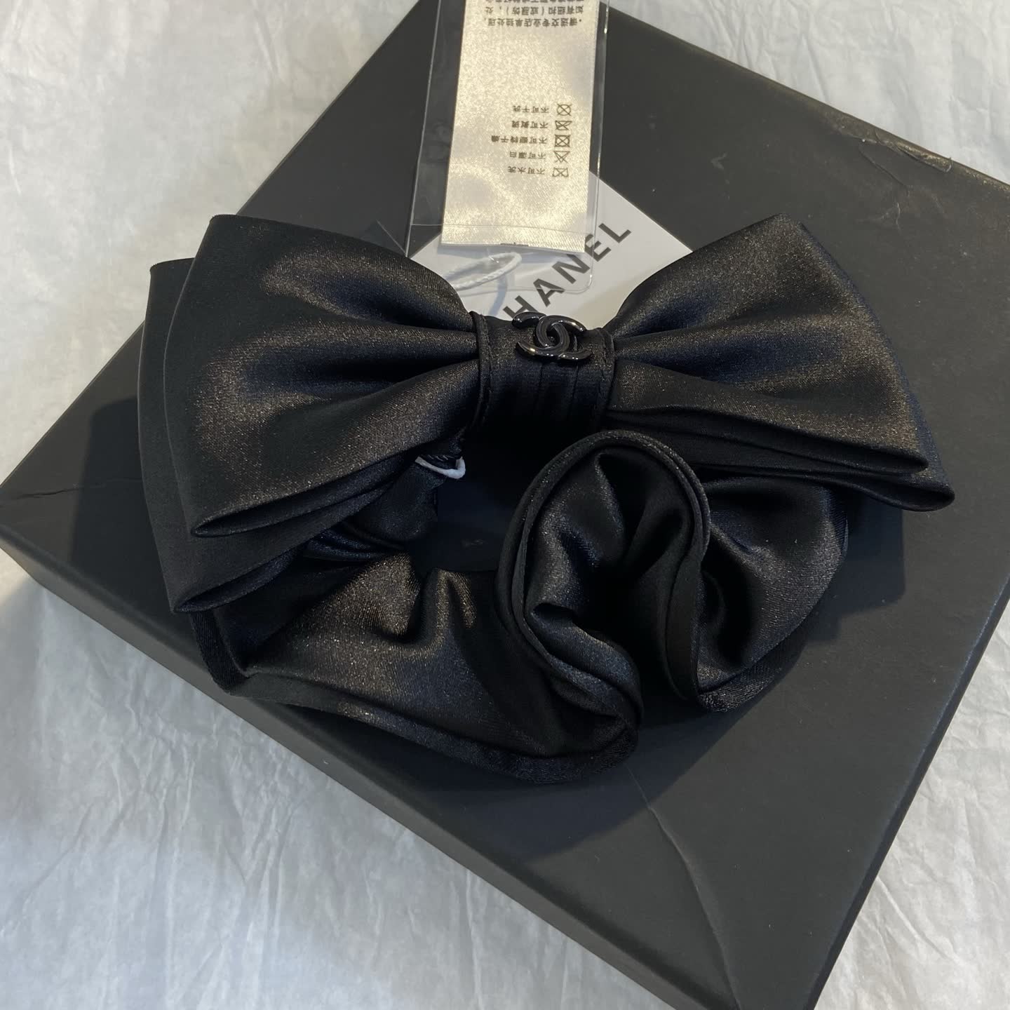 Chanel Black Satin Bow Hair Clip-XF1118